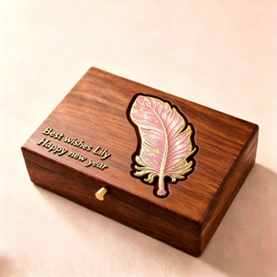 Master Work Animal-patterned Box Plumage
